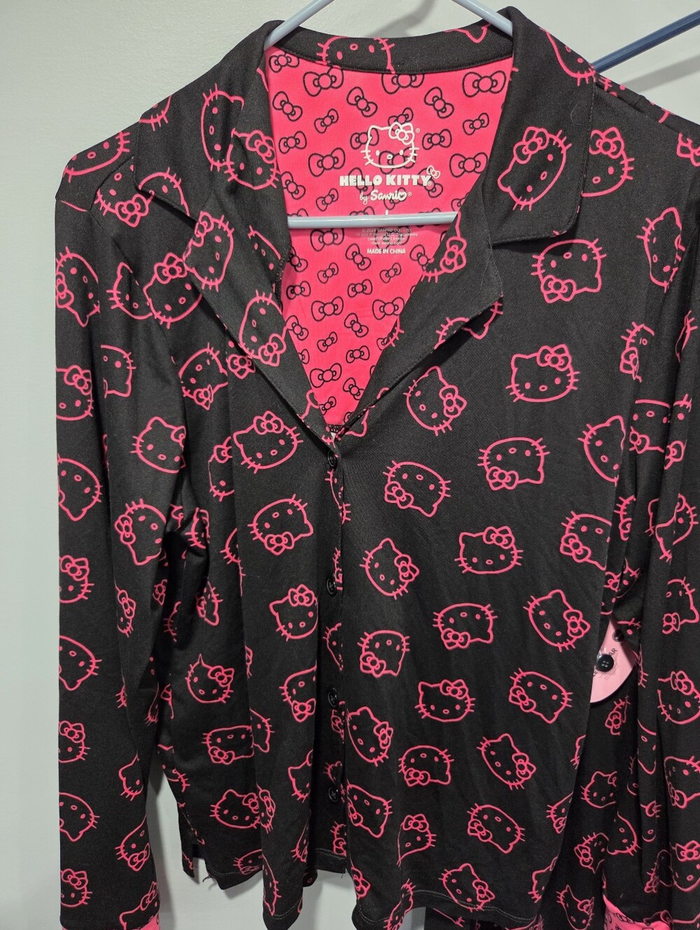 Hello Kitty New With Tags Pajama Set Large - Picture 3 of 7